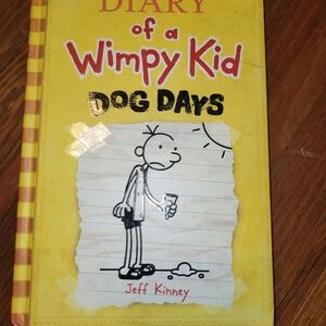 Diary of a Wimpy Kid: Dog Days - Yellow Cover